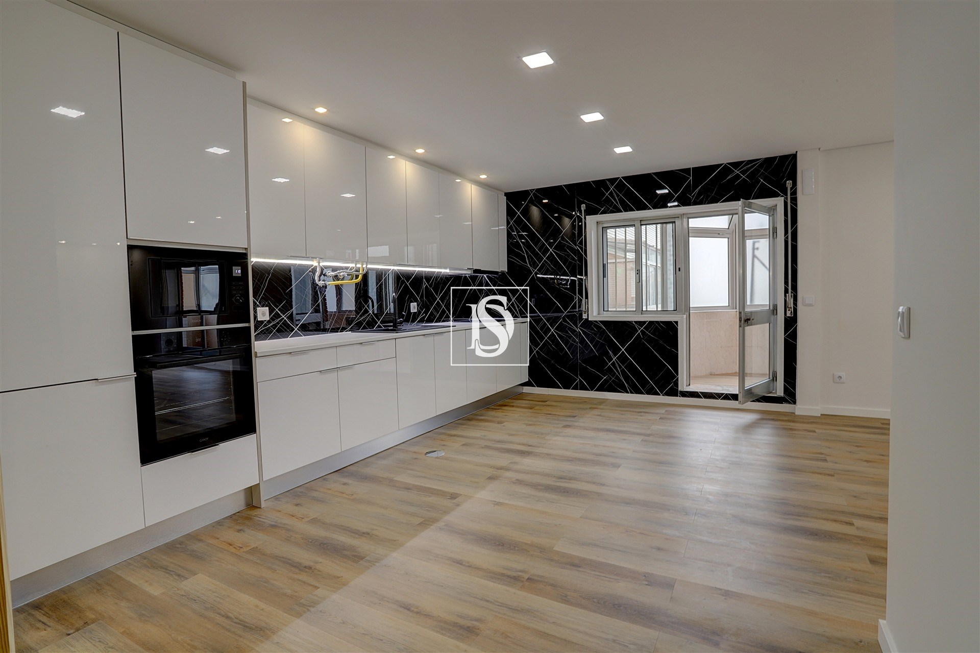 Apartamento T4+1