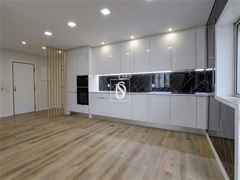 Apartamento T4+1